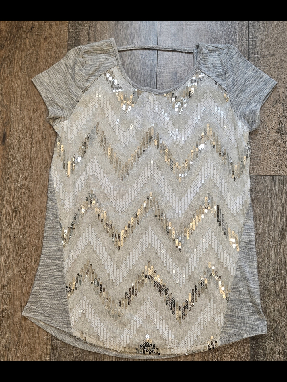 Women’s Gray Sequin Chevron Short Sleeve Top